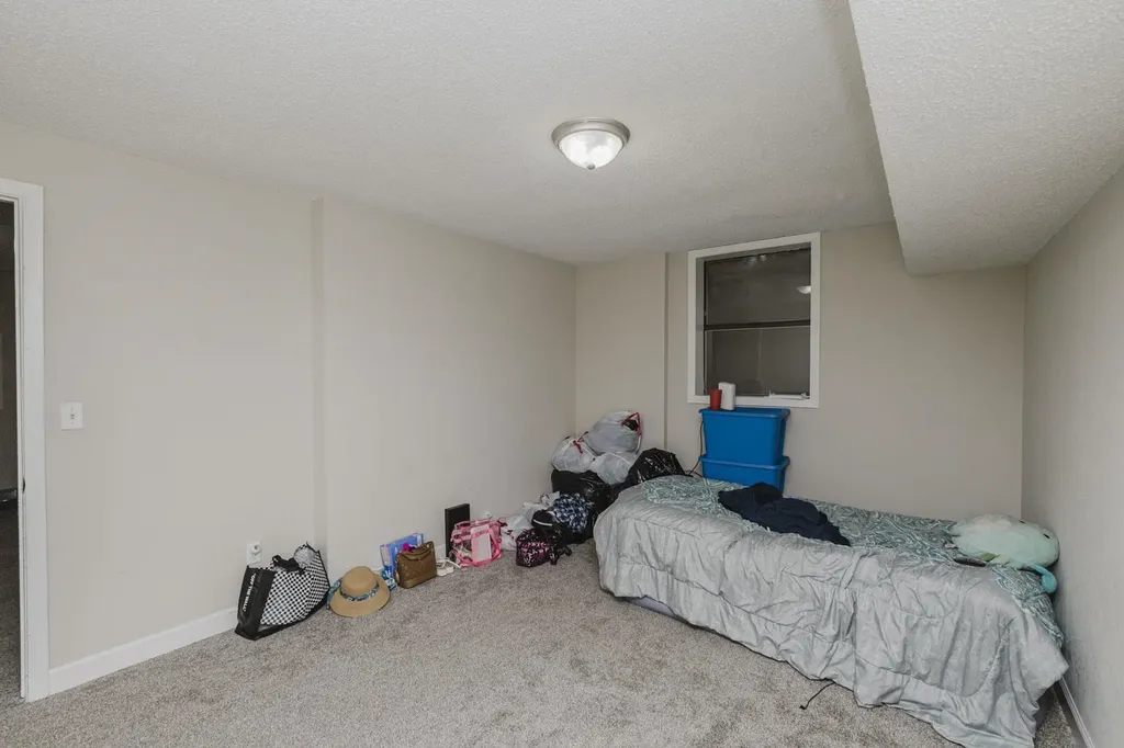 3159 S Bunker Hill Wichita KS 67210