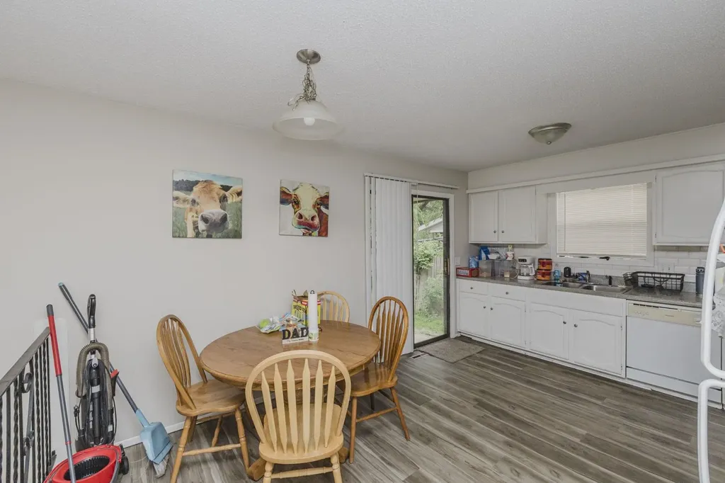 3159 S Bunker Hill Wichita KS 67210