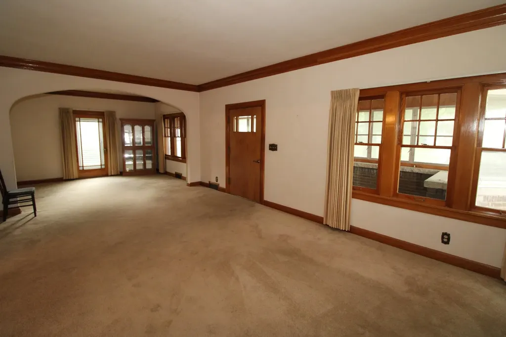 823 W Pine Avenue El Dorado KS 67042
