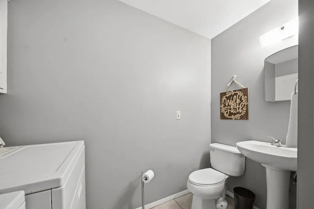 8226 E Peach Tree Lane Wichita KS 67207