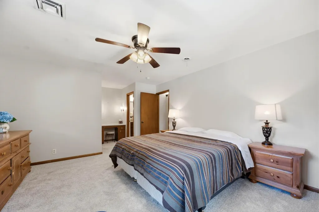 8226 E Peach Tree Lane Wichita KS 67207