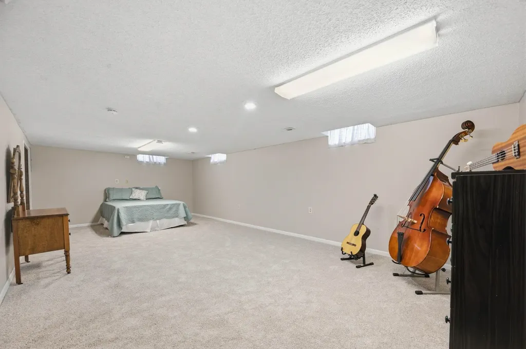 8226 E Peach Tree Lane Wichita KS 67207