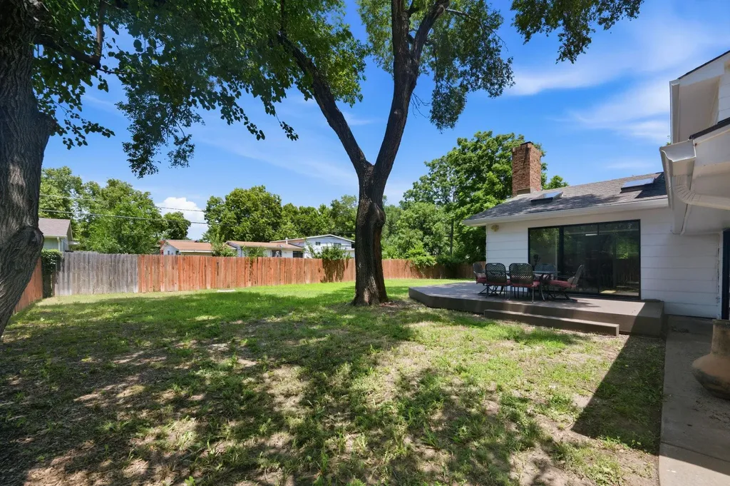 8226 E Peach Tree Lane Wichita KS 67207