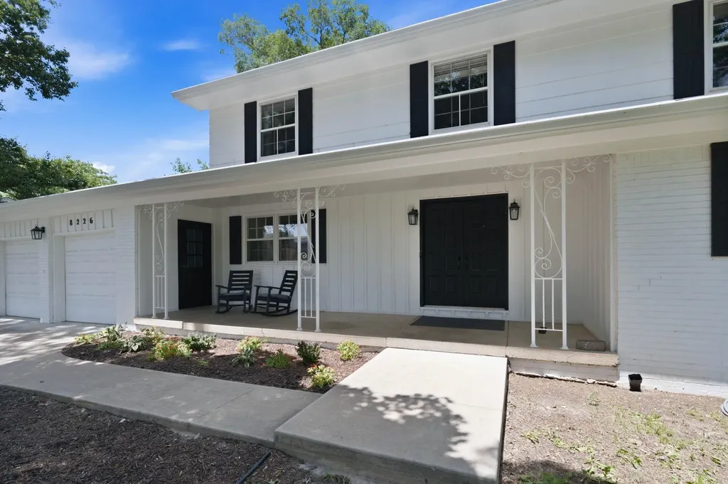 8226 E Peach Tree Lane Wichita KS 67207