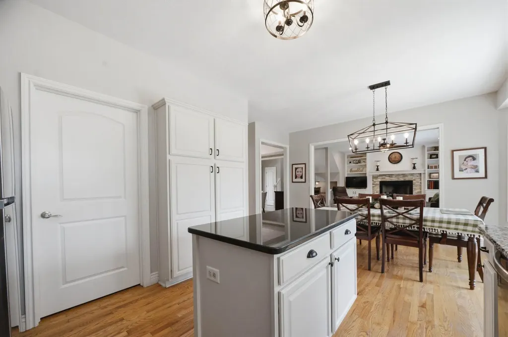 224 N Pinecrest Court Andover KS 67002
