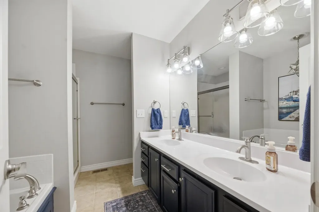224 N Pinecrest Court Andover KS 67002