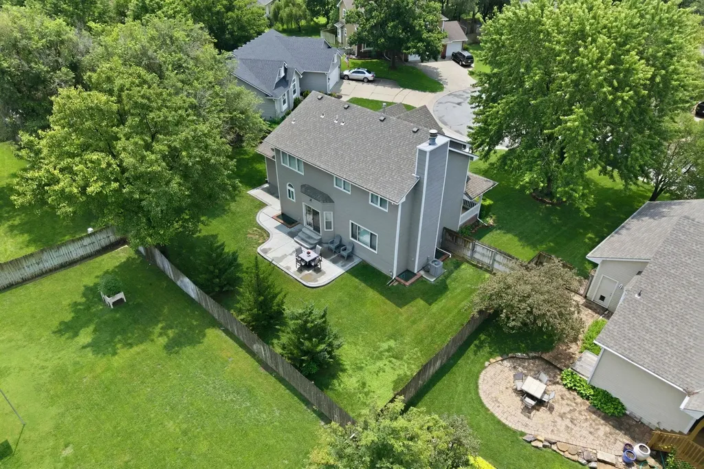 224 N Pinecrest Court Andover KS 67002