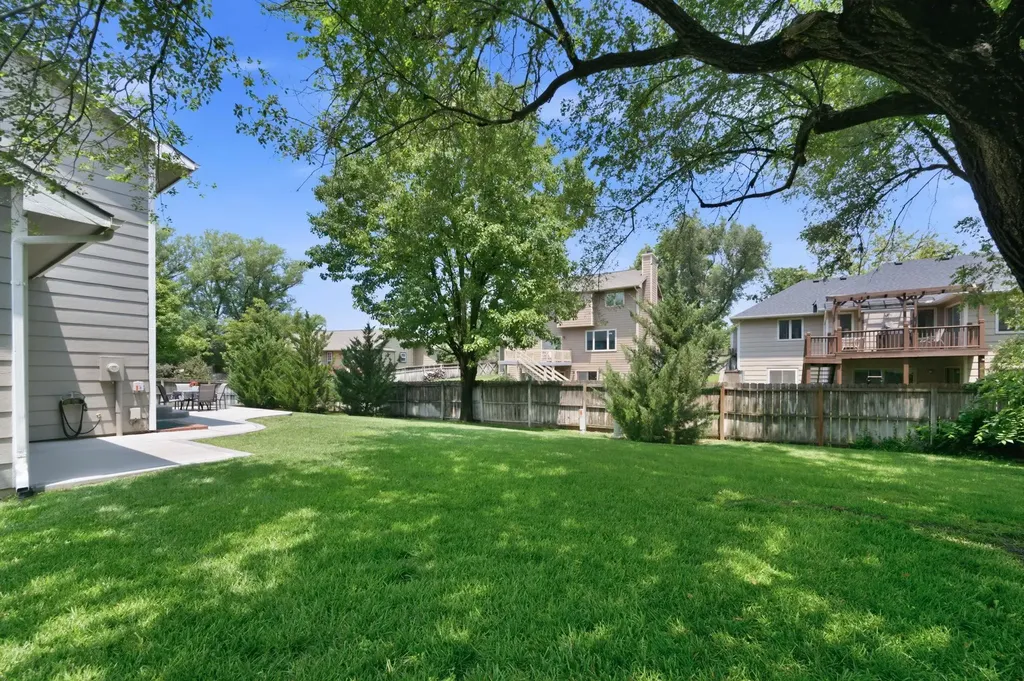 224 N Pinecrest Court Andover KS 67002