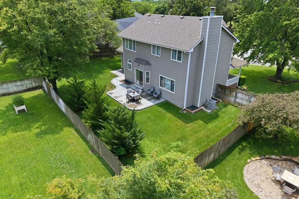 224 N Pinecrest Court Andover KS 67002