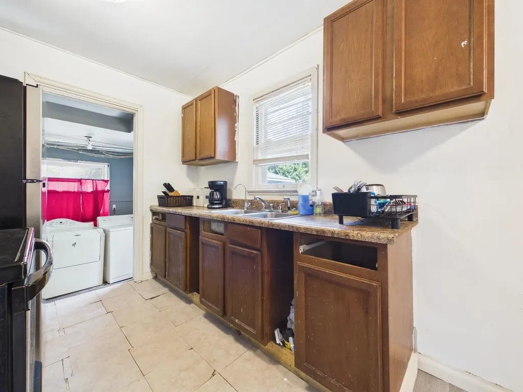 4844 E Morris Street Wichita KS 67218
