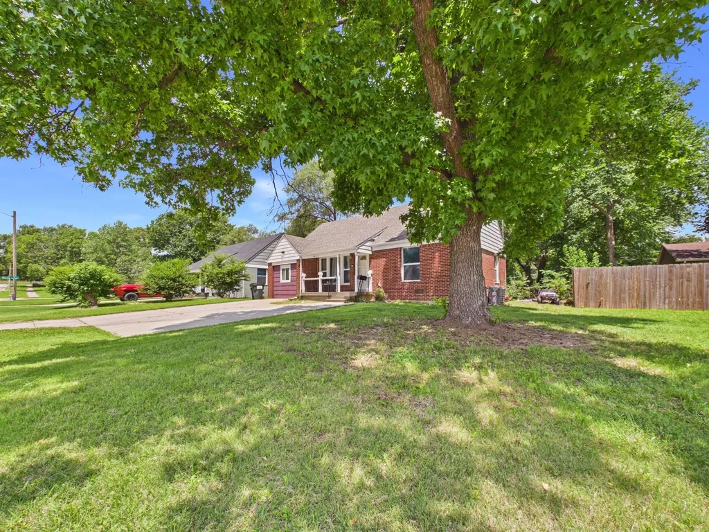 4844 E Morris Street Wichita KS 67218