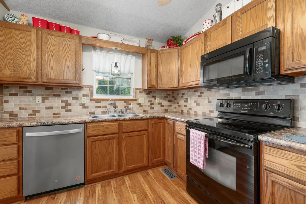 5350 S Midland Circle Wichita KS 67217