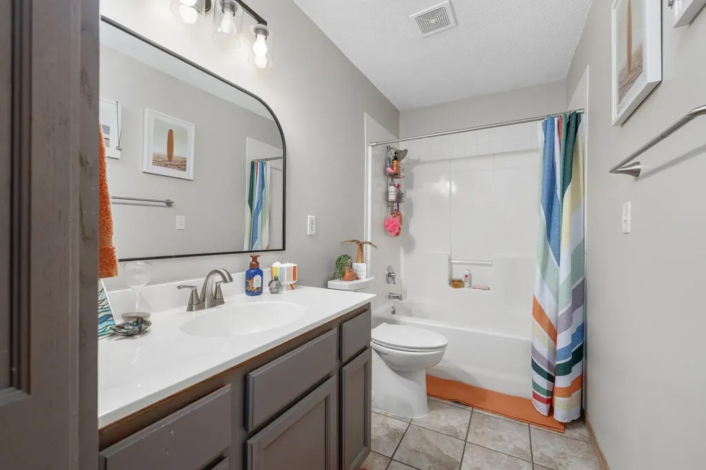 5350 S Midland Circle Wichita KS 67217