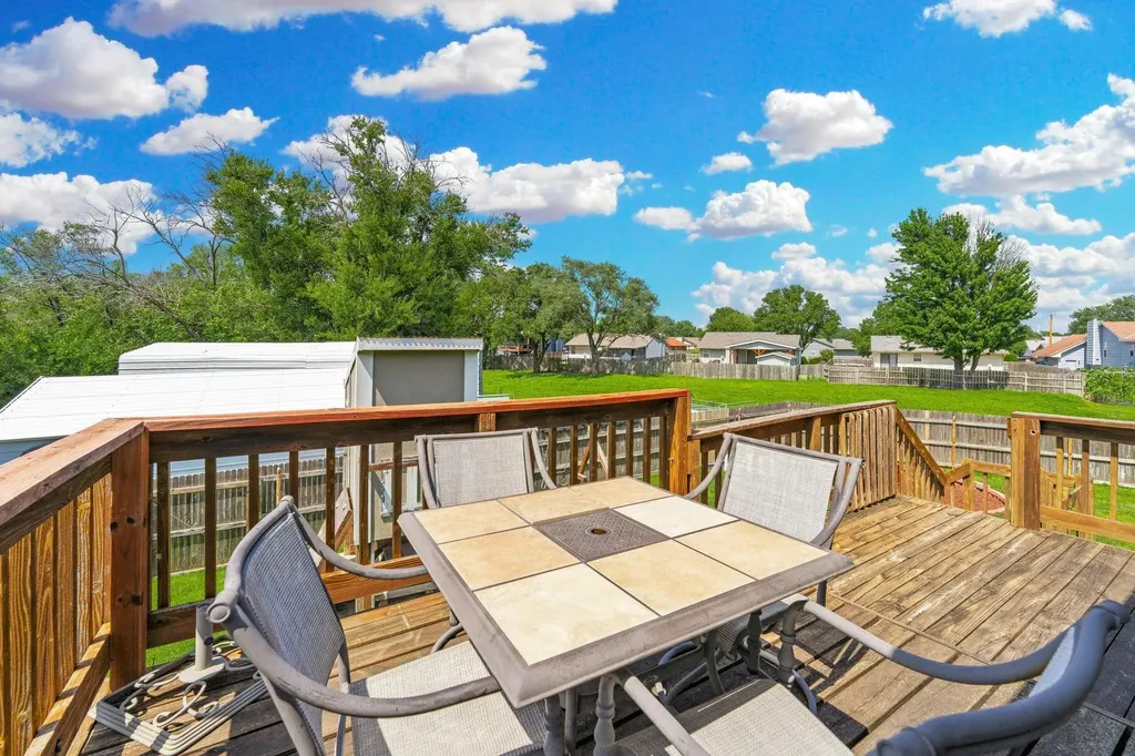 5350 S Midland Circle Wichita KS 67217