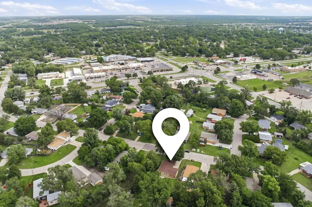 6039 N East Park View Park City KS 67219