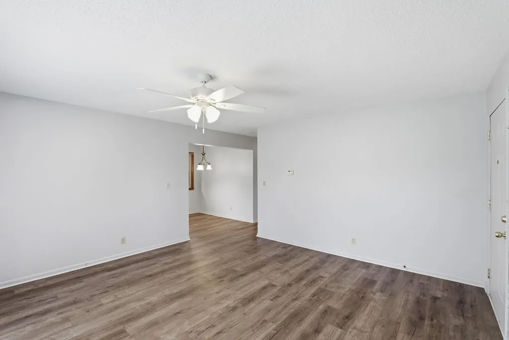 6039 N East Park View Park City KS 67219