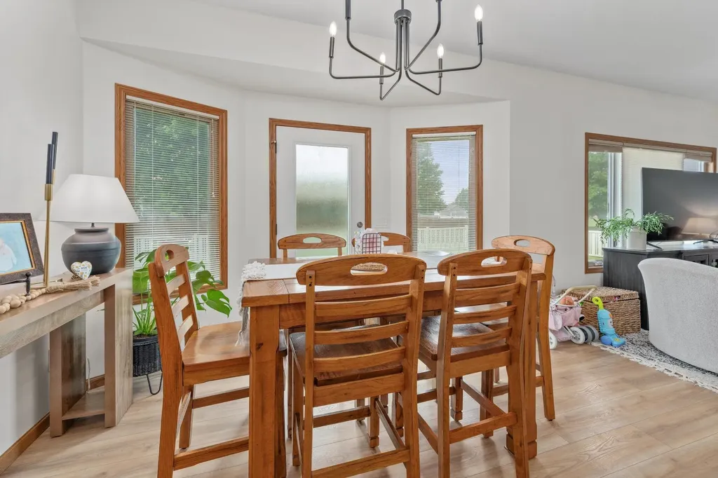 303 E Evergreen Court Cheney KS 67025
