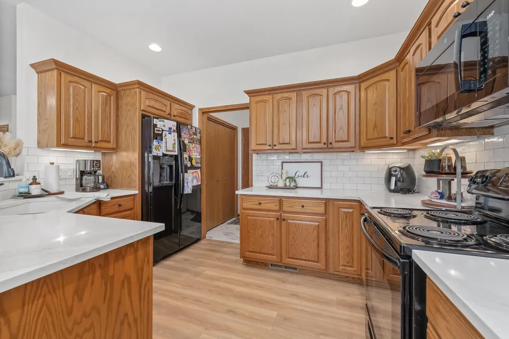303 E Evergreen Court Cheney KS 67025