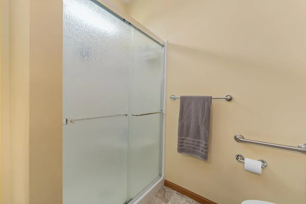 303 E Evergreen Court Cheney KS 67025