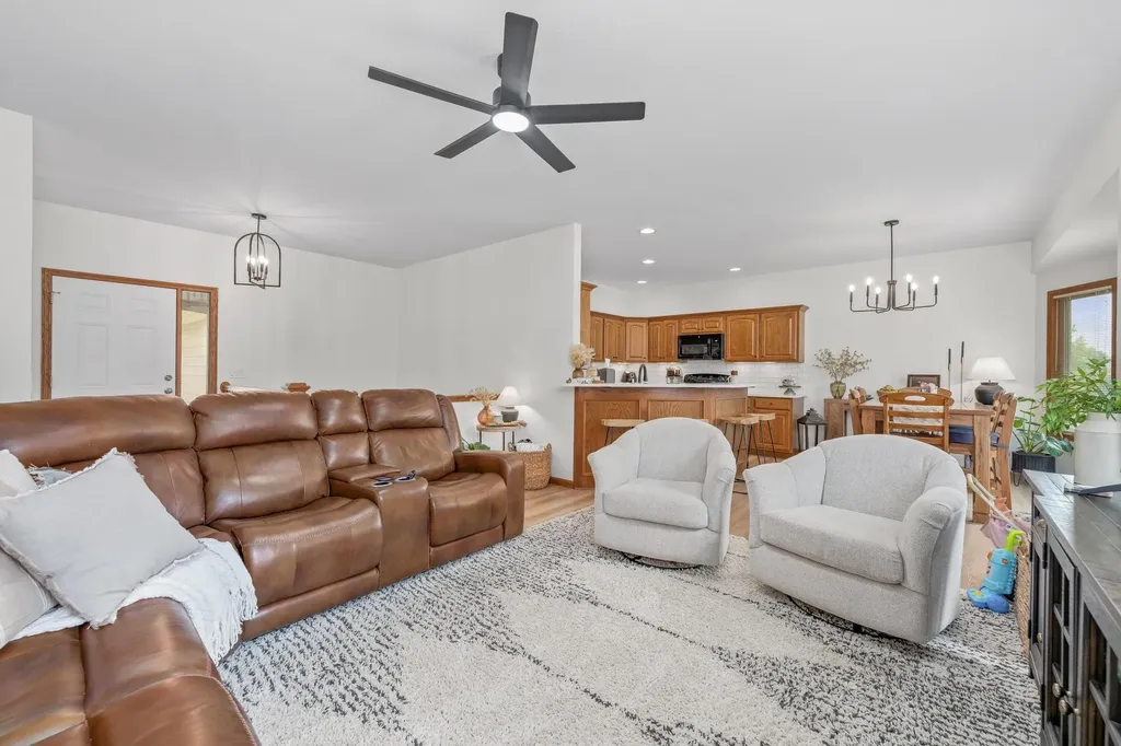 303 E Evergreen Court Cheney KS 67025