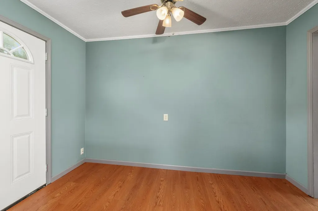 1816 W 29th Wichita KS 67217