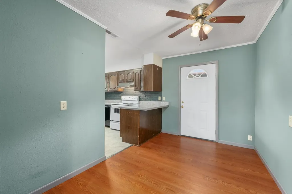 1816 W 29th Wichita KS 67217