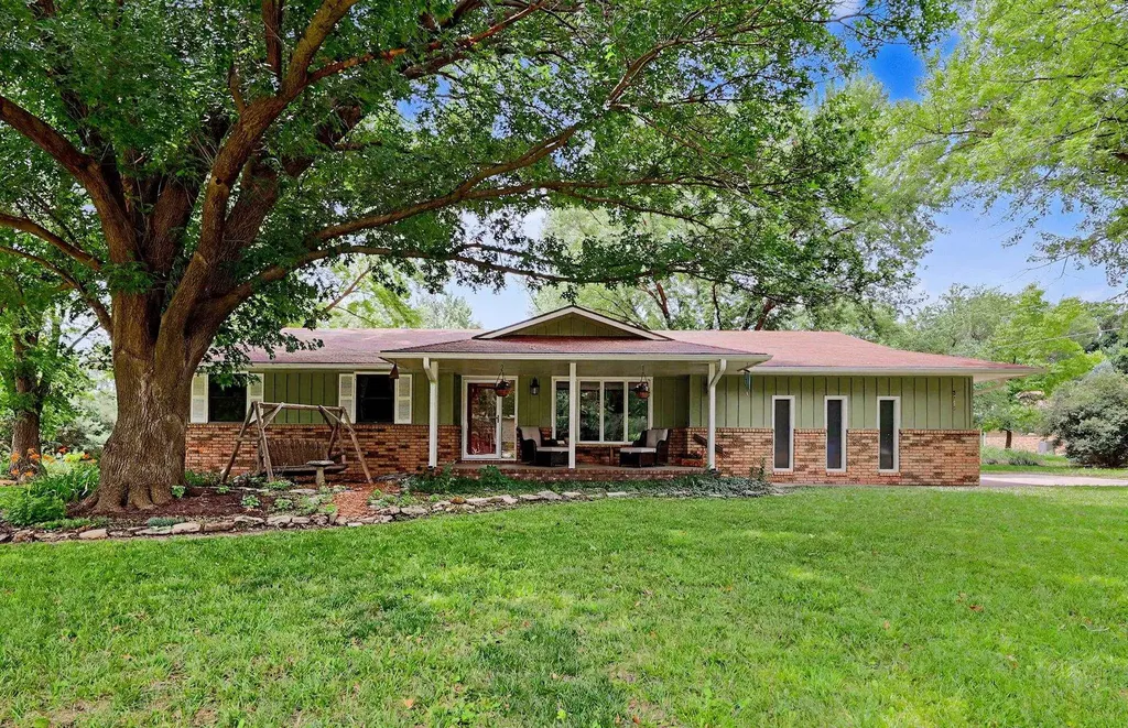 3225 Southwood Court Newton KS 67114