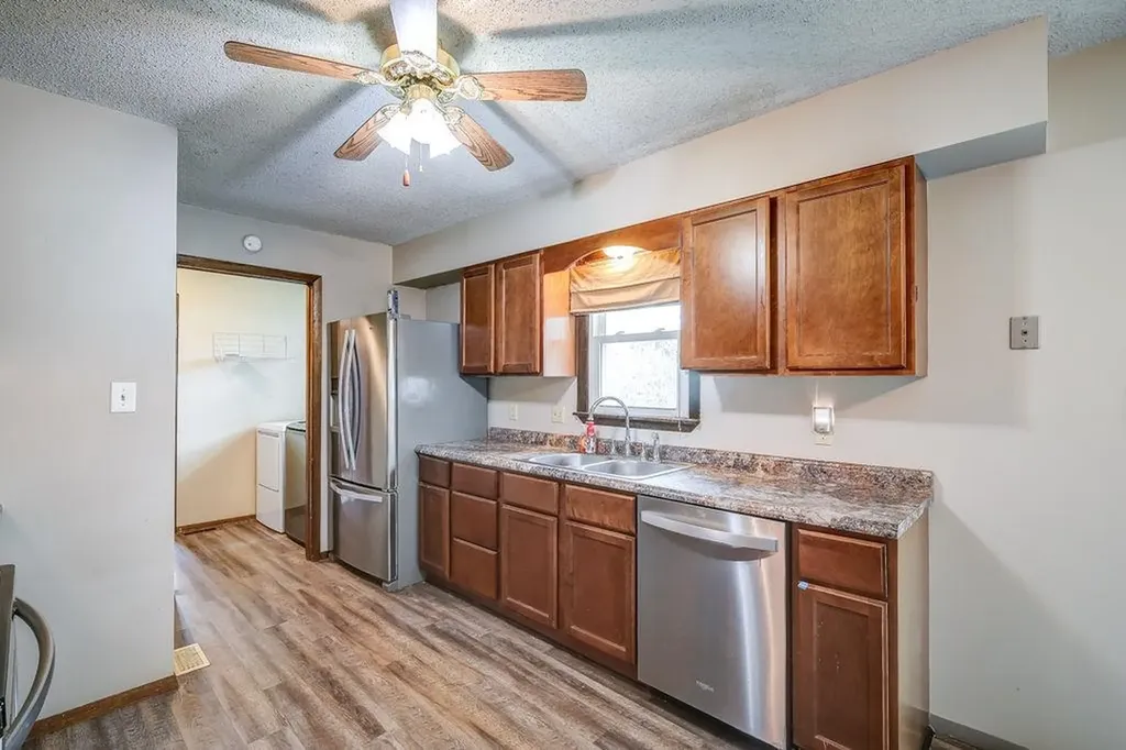 9 Deveron Winfield KS 67156