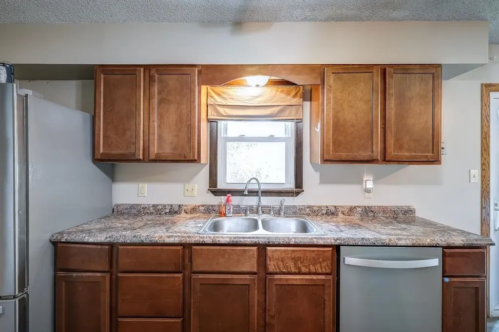 9 Deveron Winfield KS 67156