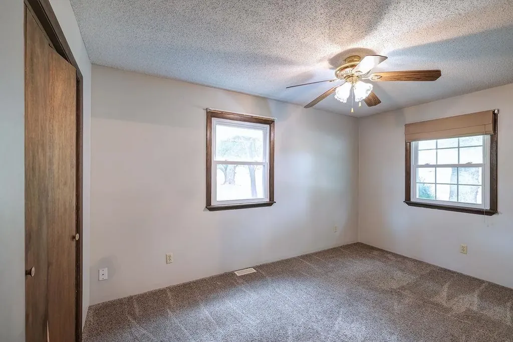 9 Deveron Winfield KS 67156