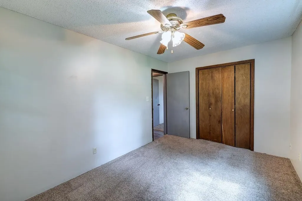 9 Deveron Winfield KS 67156