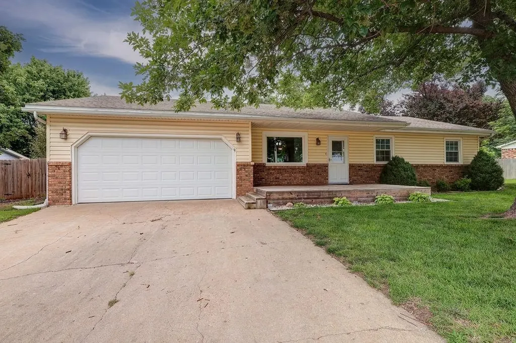 9 Deveron Winfield KS 67156
