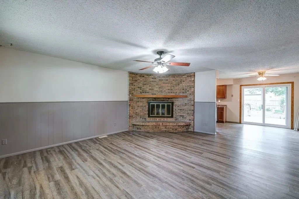 9 Deveron Winfield KS 67156