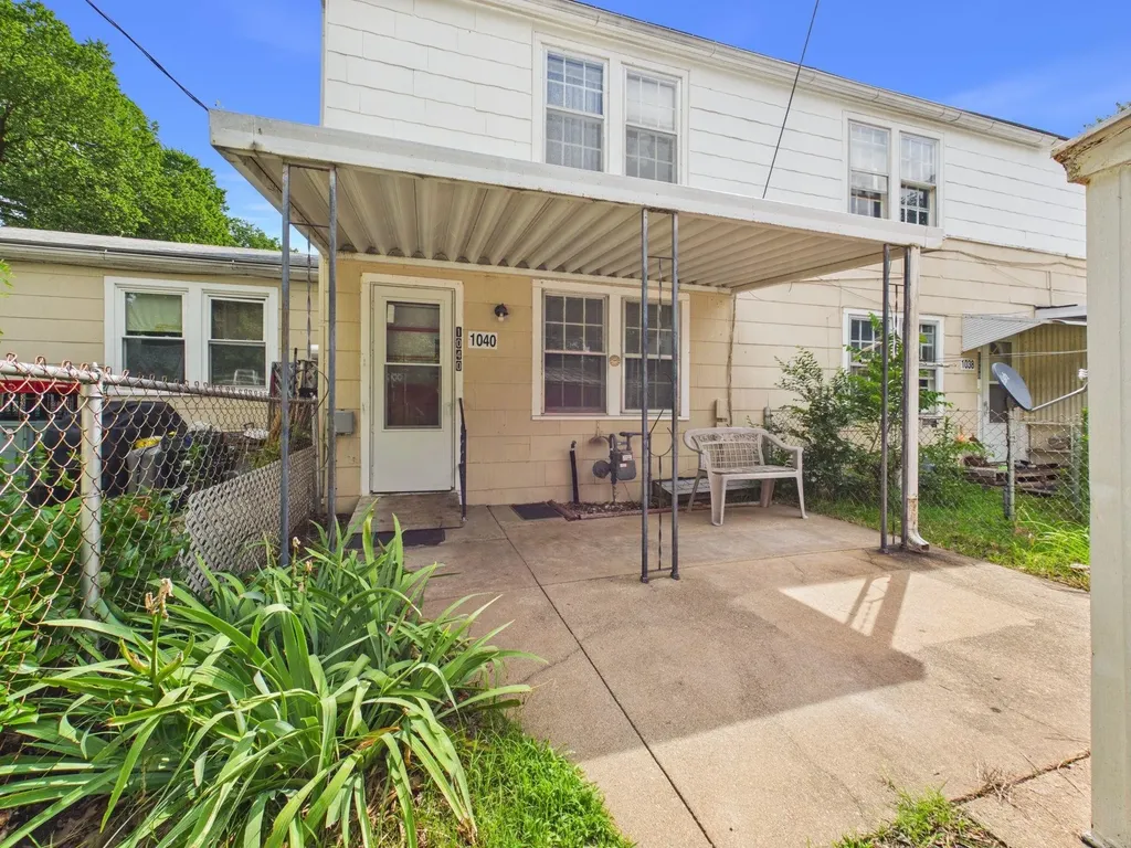 1040 S Pershing Wichita KS 67218