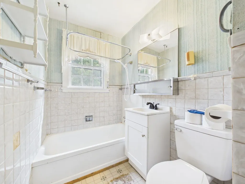1040 S Pershing Wichita KS 67218
