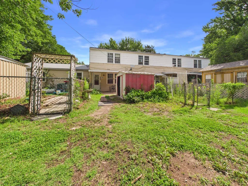 1040 S Pershing Wichita KS 67218