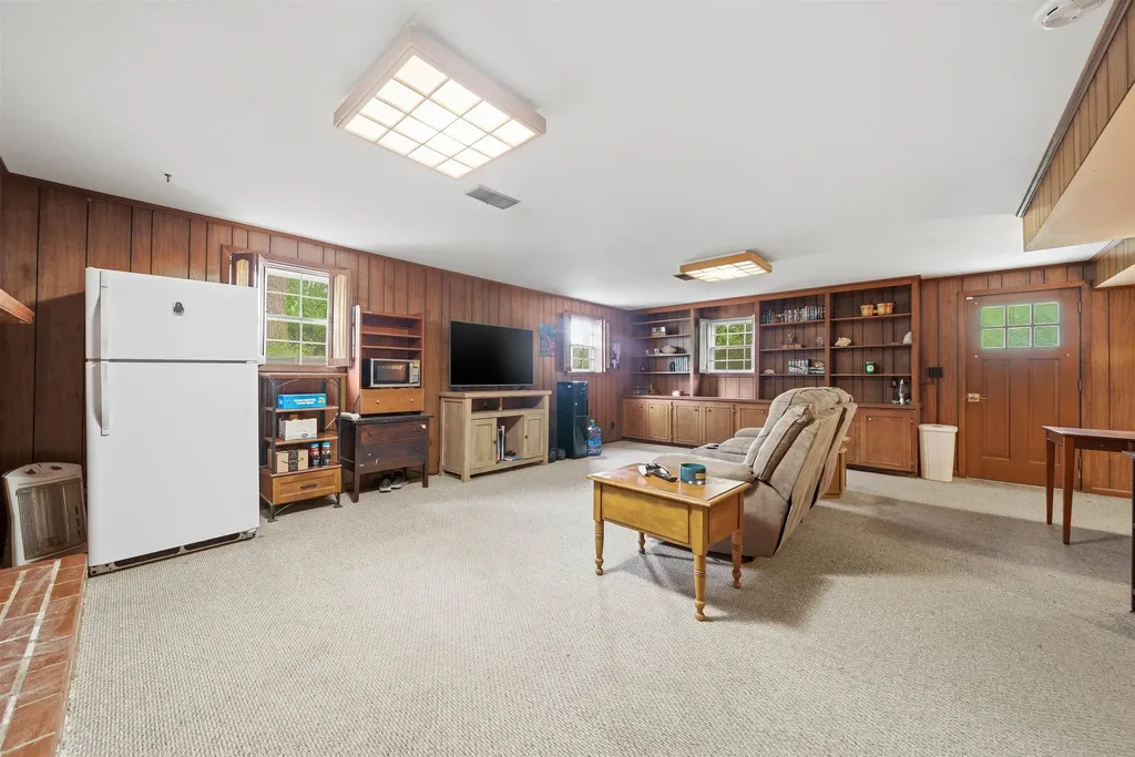 608 W 8th Newton KS 67114