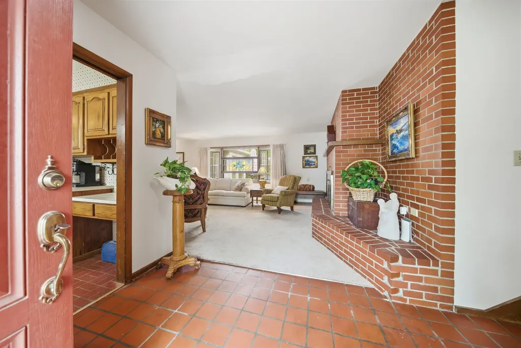 608 W 8th Newton KS 67114
