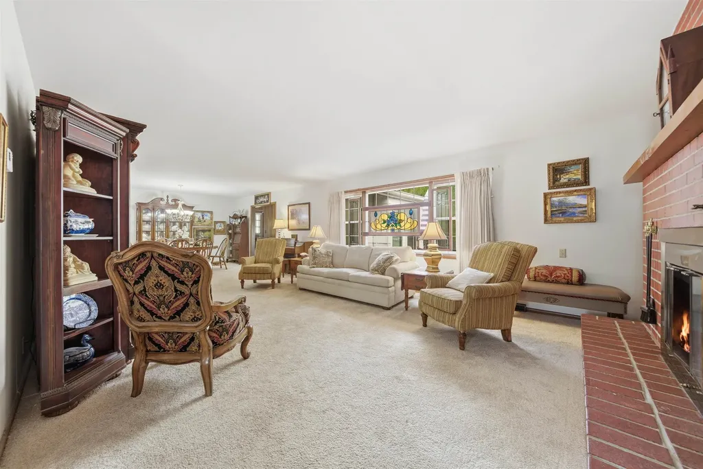 608 W 8th Newton KS 67114