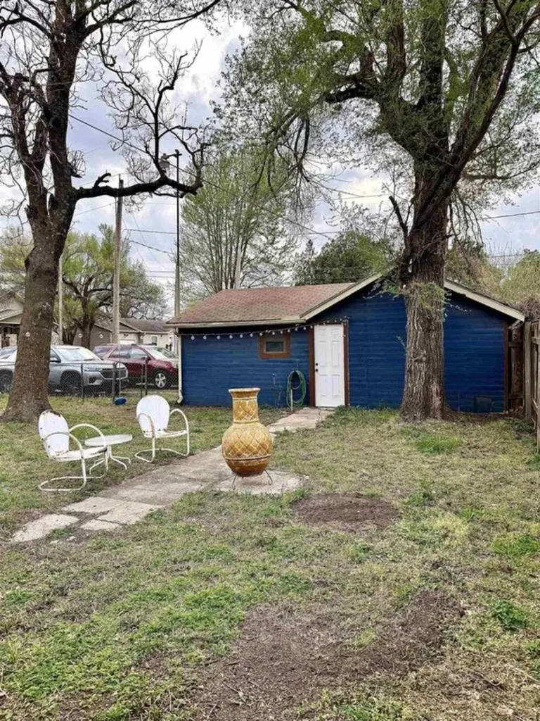 327 Houston Street Winfield KS 67156