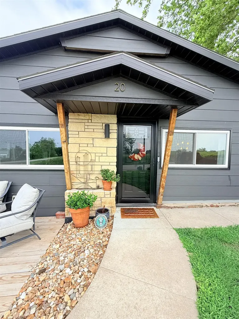 20 Lakeshore Drive Marion KS 66861