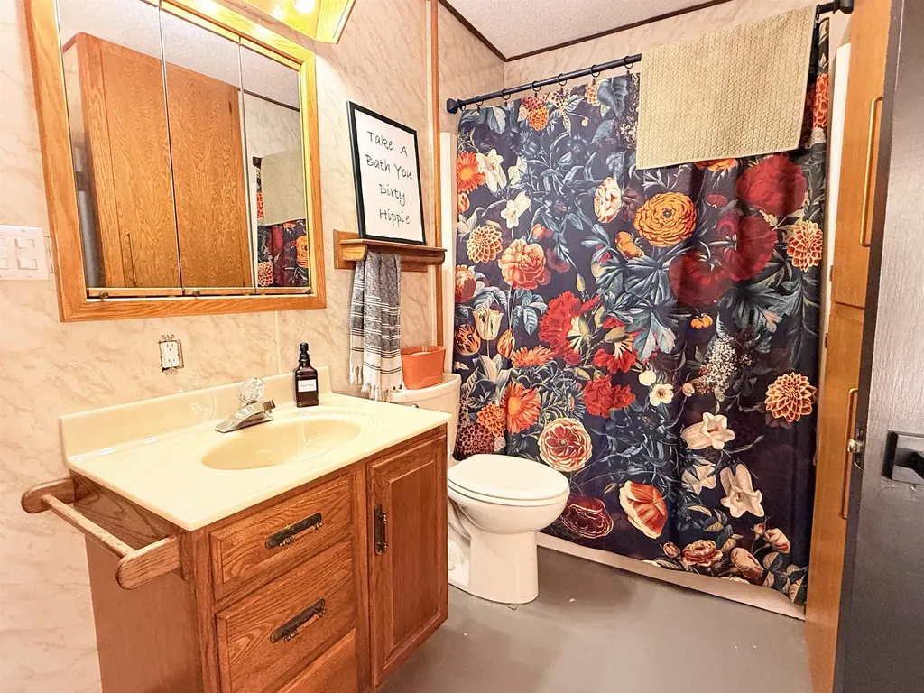 20 Lakeshore Drive Marion KS 66861