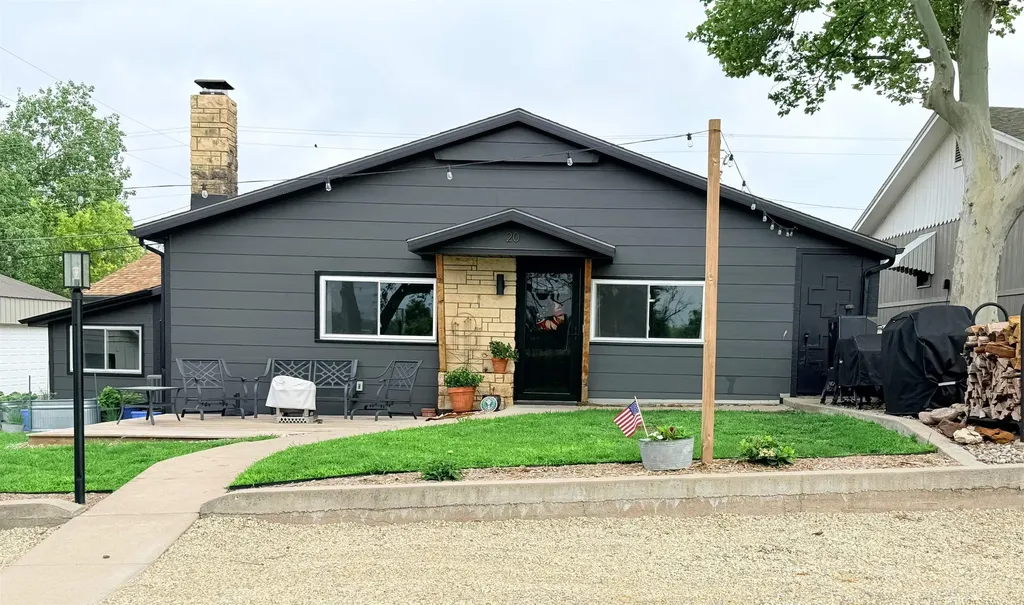 20 Lakeshore Drive Marion KS 66861