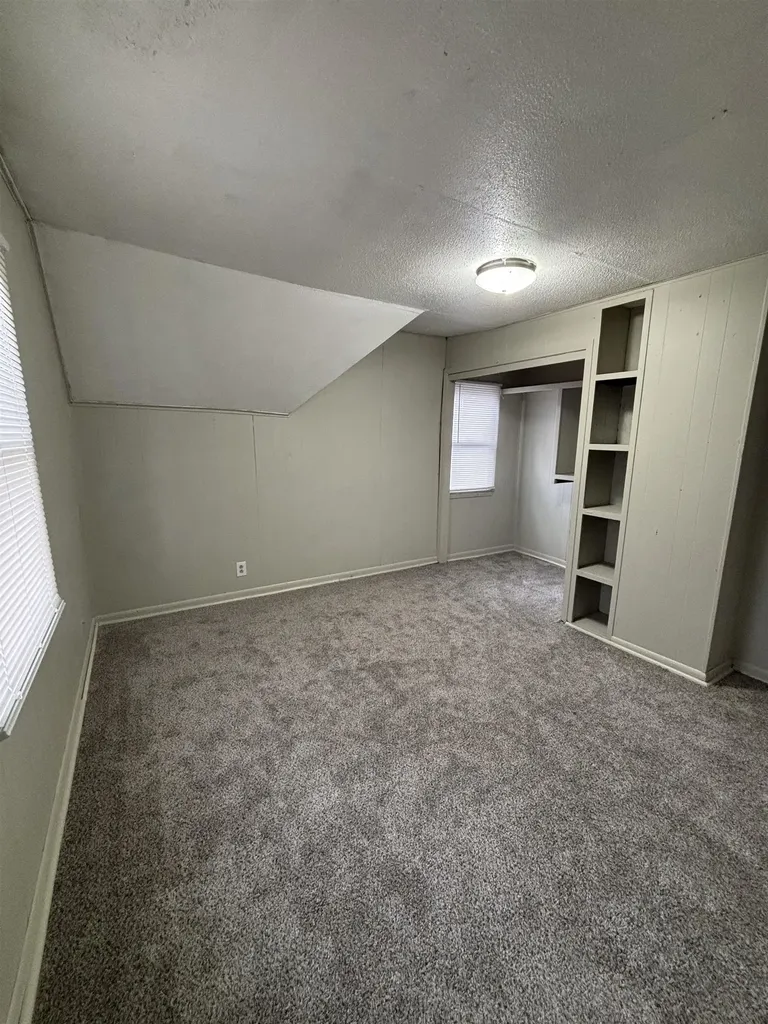 120 W 6th Avenue Hutchinson KS 67501