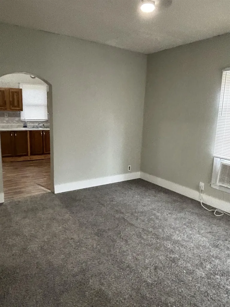 120 W 6th Avenue Hutchinson KS 67501