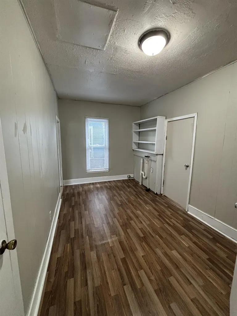 120 W 6th Avenue Hutchinson KS 67501