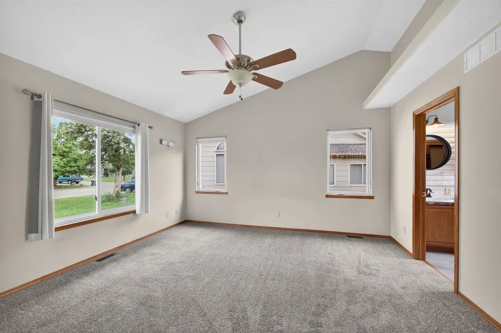 122 N Mount Carmel Wichita KS 67203