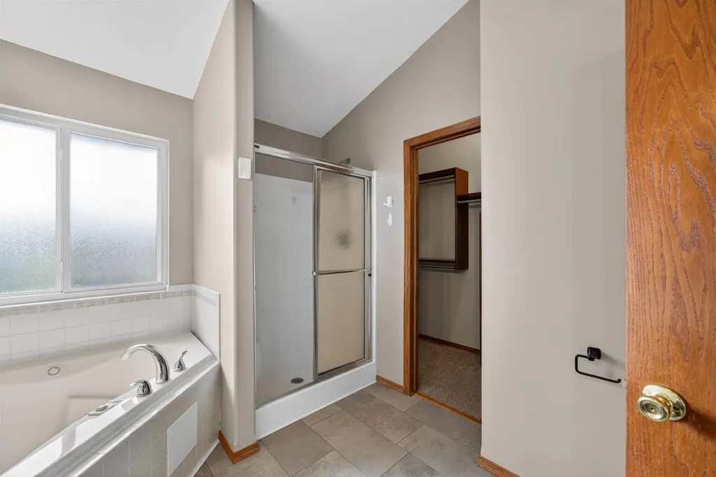 122 N Mount Carmel Wichita KS 67203