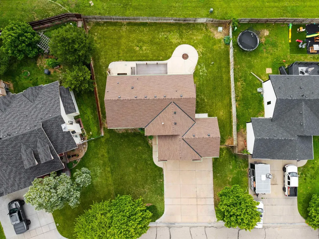 122 N Mount Carmel Wichita KS 67203