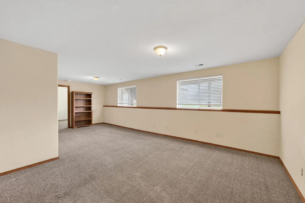 122 N Mount Carmel Wichita KS 67203